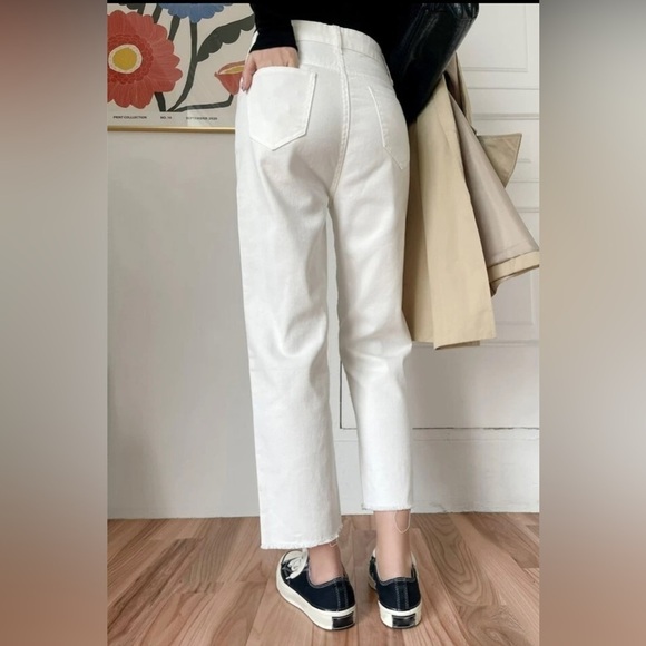 DAZY High Waist Straight Leg White Jeans Women’s Small Brand New - Picture 2 of 6